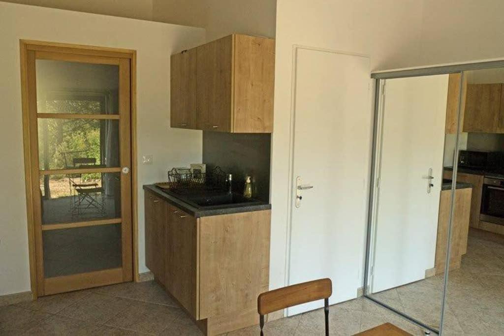 Villa La Lurette, Appartement Et Studio Saint-Étienne-les-Orgues エクステリア 写真