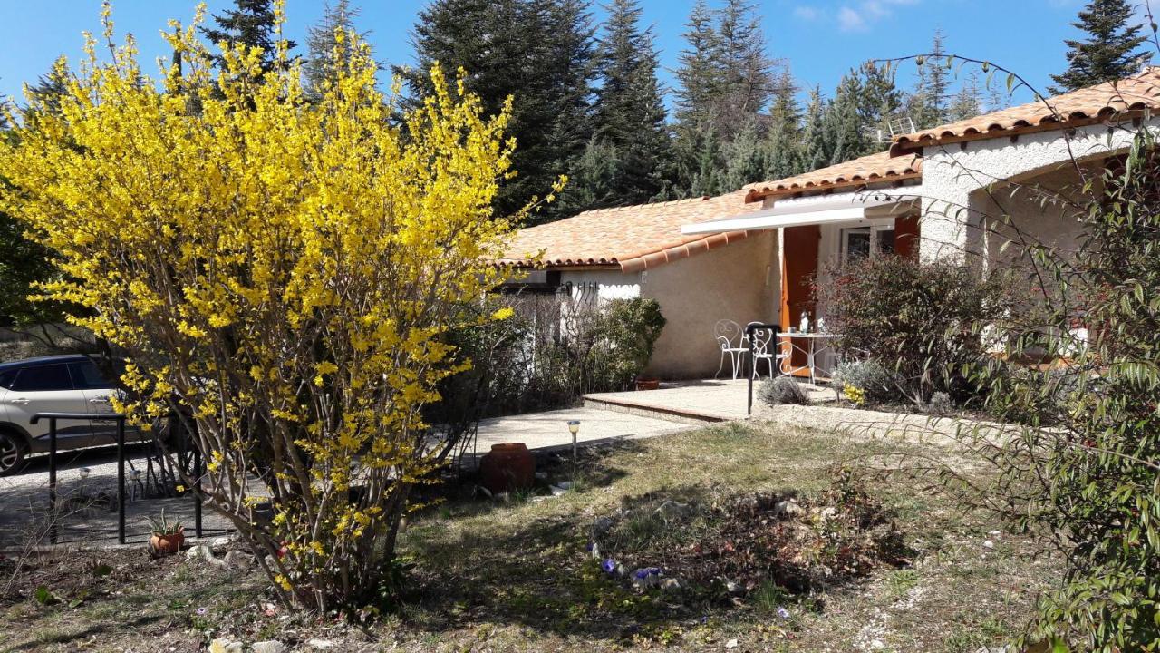 Villa La Lurette, Appartement Et Studio Saint-Étienne-les-Orgues エクステリア 写真