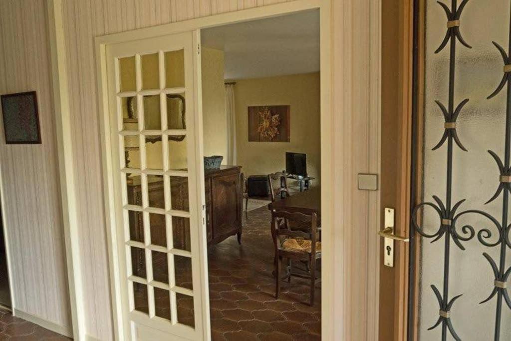 Villa La Lurette, Appartement Et Studio Saint-Étienne-les-Orgues エクステリア 写真