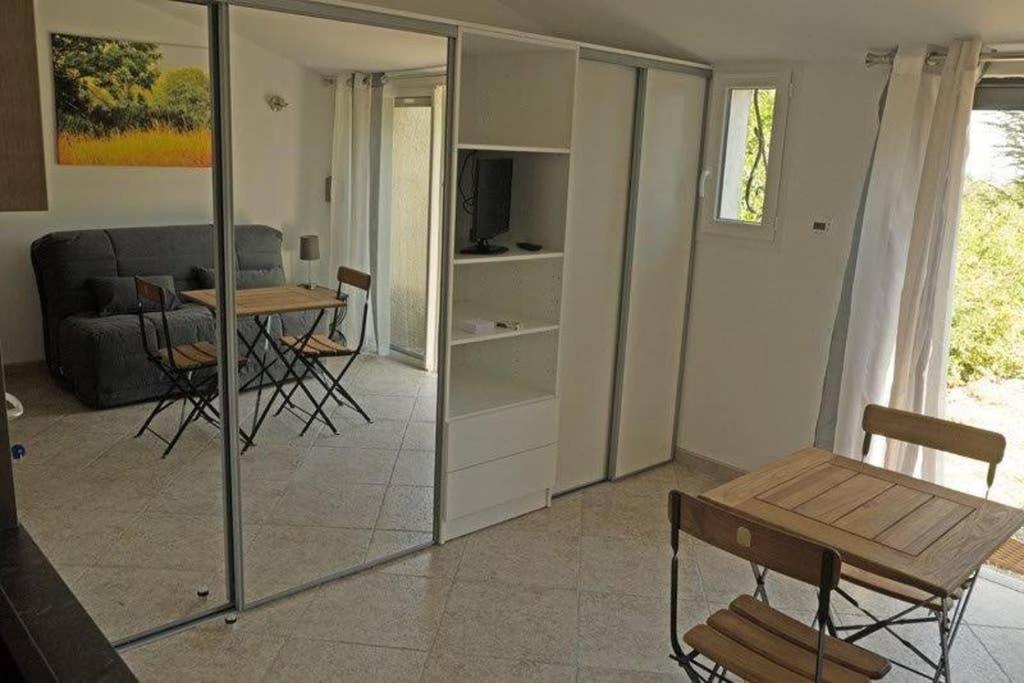 Villa La Lurette, Appartement Et Studio Saint-Étienne-les-Orgues エクステリア 写真