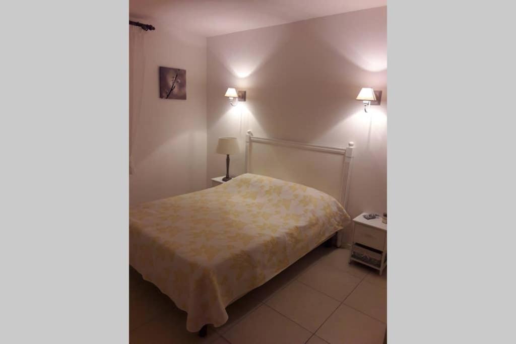 Villa La Lurette, Appartement Et Studio Saint-Étienne-les-Orgues エクステリア 写真
