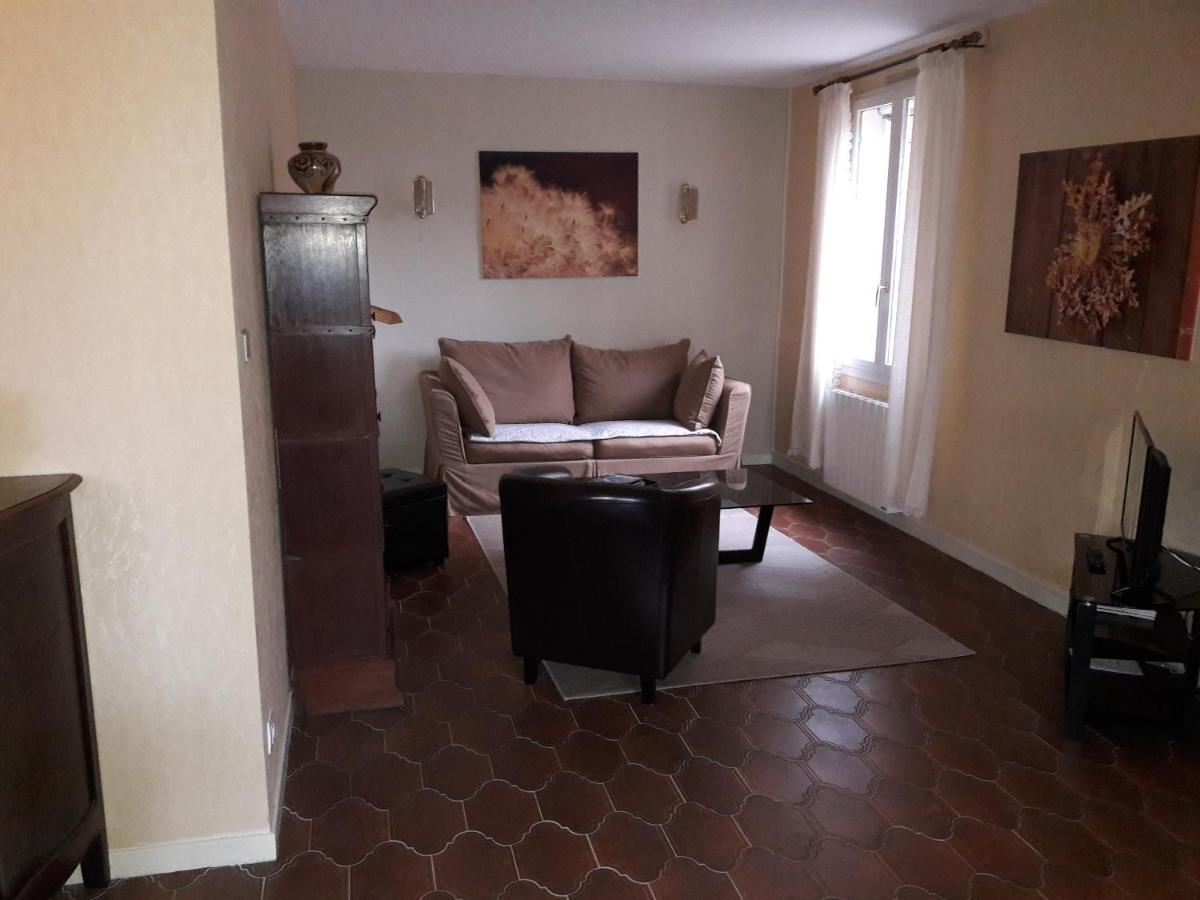 Villa La Lurette, Appartement Et Studio Saint-Étienne-les-Orgues エクステリア 写真