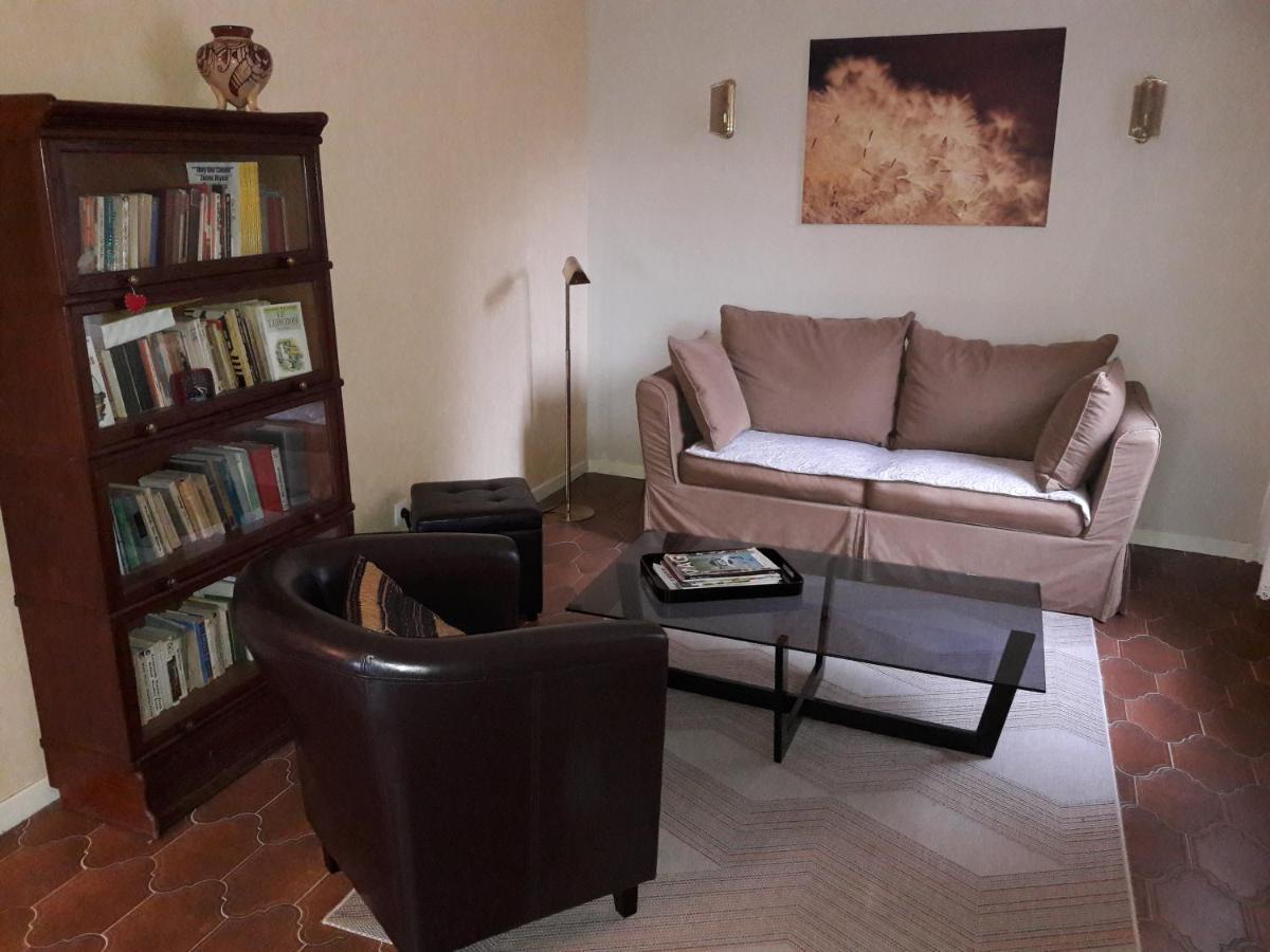 Villa La Lurette, Appartement Et Studio Saint-Étienne-les-Orgues エクステリア 写真