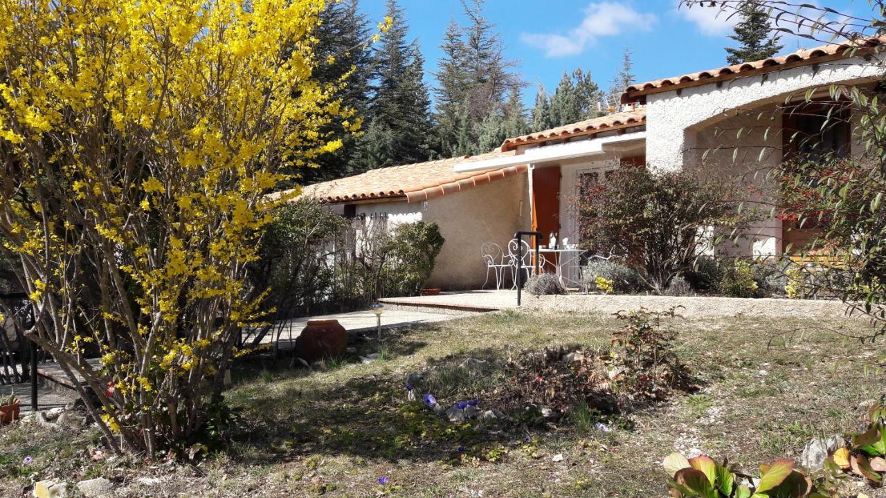 Villa La Lurette, Appartement Et Studio Saint-Étienne-les-Orgues エクステリア 写真